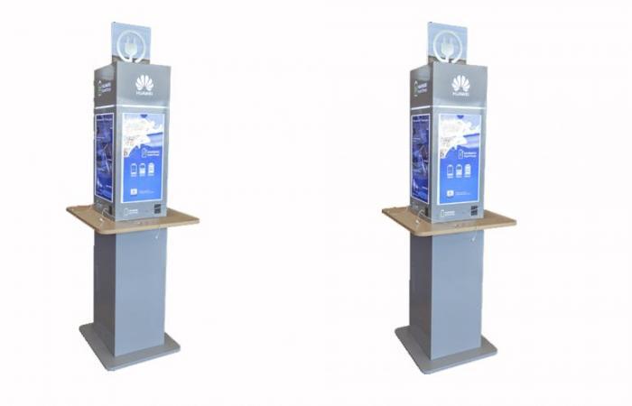 هواوي تضع منصات شحن الجوالات الذكية في مطارات المملكة