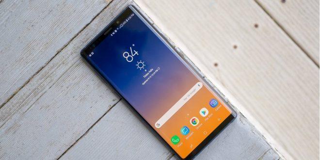 بعد بدء وصوله للمشترين، ظهور شكاوى من تسرب الضوء بشاشة جلاكسي نوت 9