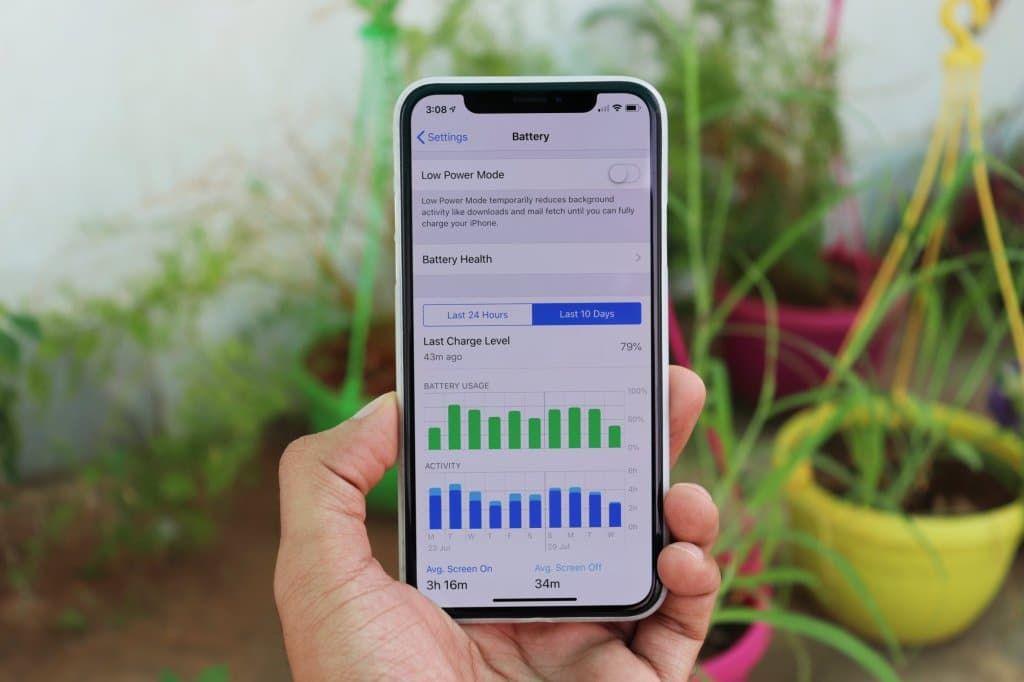 5 خطوات تستطيع بهم إيقاف استنزاف البطارية على هواتف آيفون بعد التحديث لنظام iOS 12