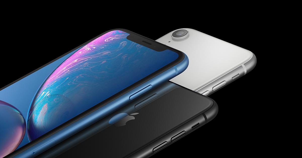 المستخدمين يفضلون شراء iPhone XR بدلاً من iPhone XS .. إليك 6 أسباب شاهدهم هنا