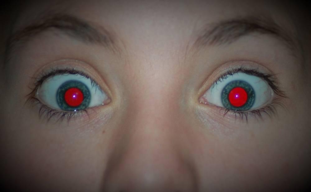 تعرف على كيفية ازالة العين الحمراء من الصور على هواتف ايفون