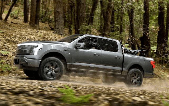 شركة Ford بدأت في تسليم شحنات F-150 Lightning
