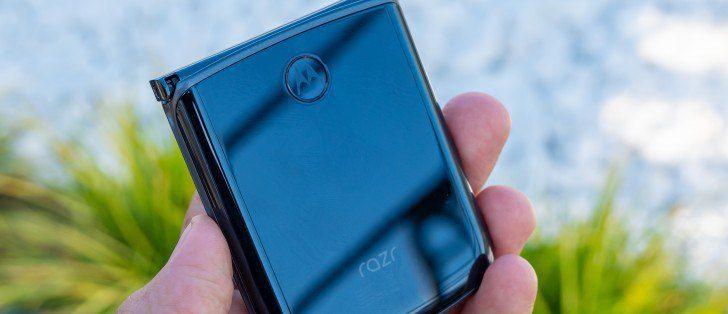 عمر بطارية هاتف Motorola Razr 3 قد يكون مخيب للآمال