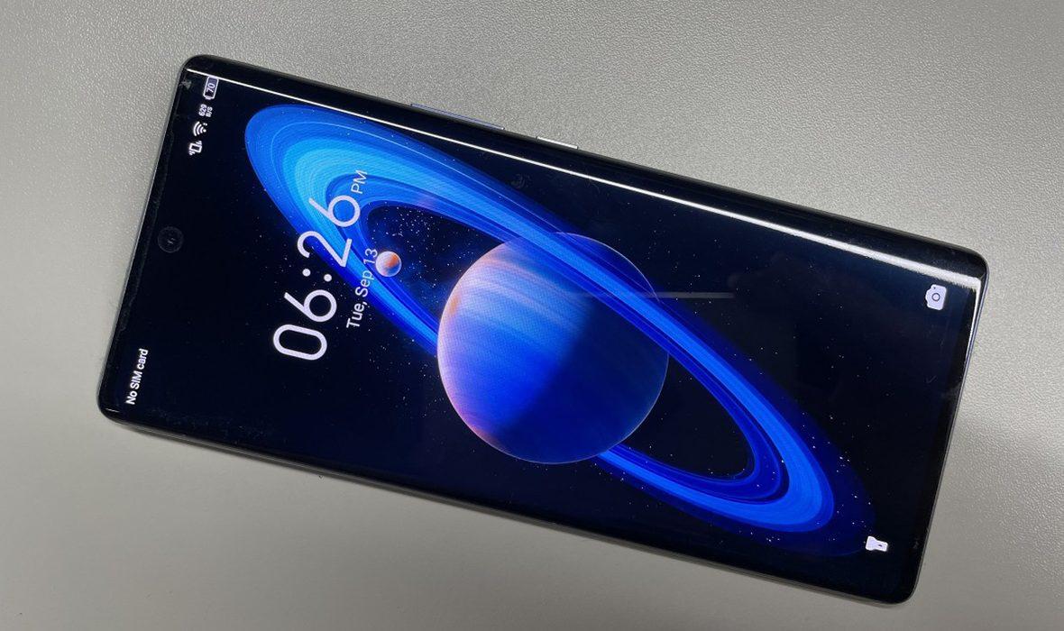 Infinix تعمل على تطوير هاتف جديد بكاميرة سيلفي بدقة 60 ميجا بيكسل