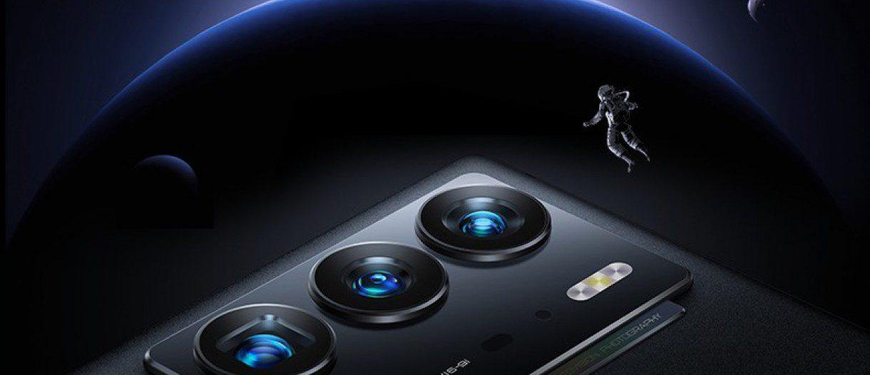 رئيس شركة ZTE يحمس الجمهور بهاتف Axon 40 Ultra Aerospace