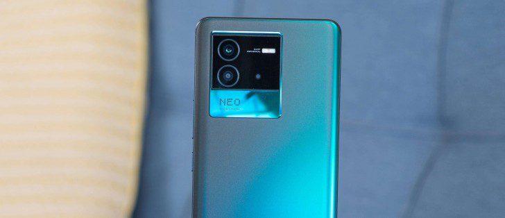 vivo تدعم هاتف iQOO Neo7 SE القادم برقاقة Dimensity 8200