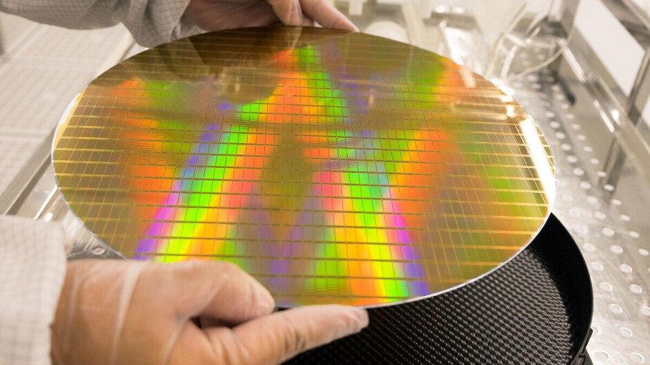 TSMC تؤخر إنتاج شرائح 3 نانومتر لتتولى Samsung Foundry قيادة العملية