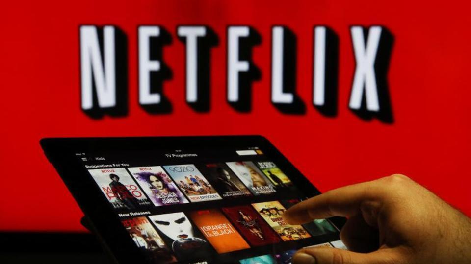 وسط انتقادات كبيرة.. نتفليكس تبدأ رفع أسعار اشتراكاتها إلى هذا السعر