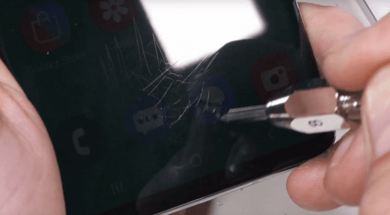 بالفيديو.. جوال جالكسي S10 يخضع لاختبارات عديدة للكشف عن كفاءة تصنيعه