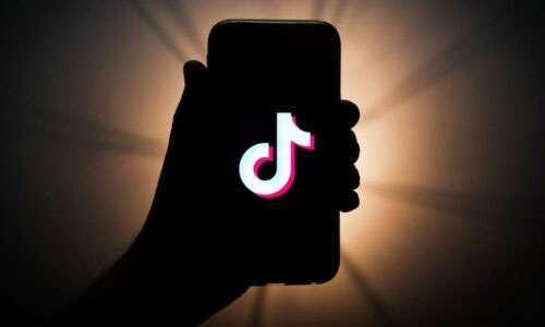 من سوف يشترى تطبيق تيك توك Tik Tok الصيني؟